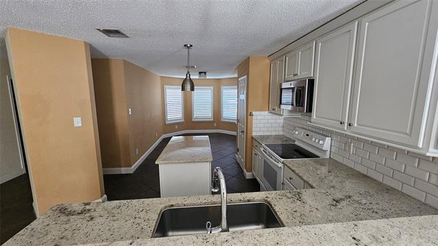 Building Photo - 9209 Whistlewood Dr