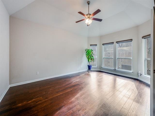 Building Photo - 2209 Highland Villa Ln