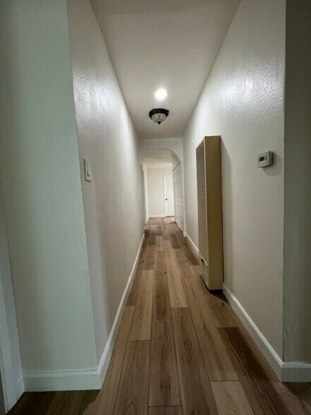 Hallway - 511 E 213th St