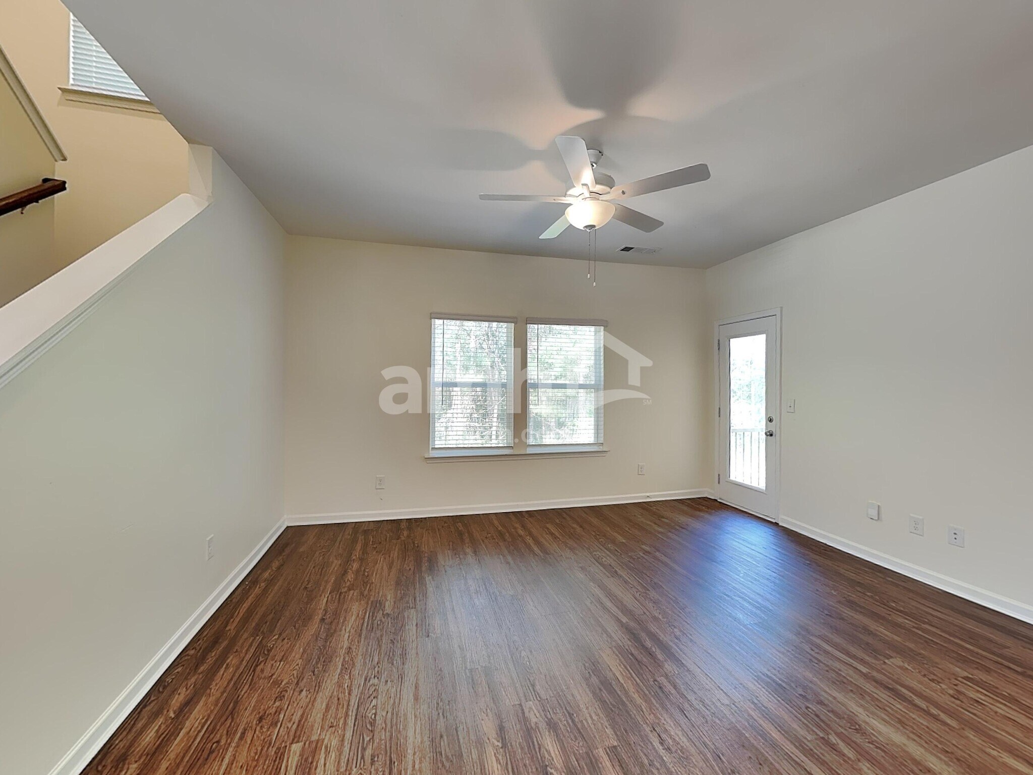 Building Photo - 168 Landsdown Xing