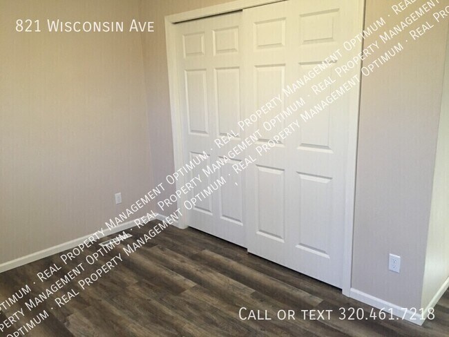 Building Photo - 821 Wisconsin Ave