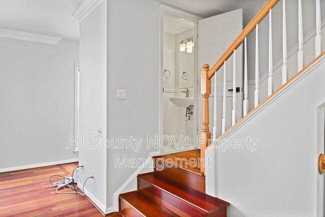Building Photo - 22707 High Haven Terrace