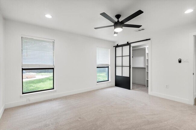 Building Photo - 7405 Attar Cove