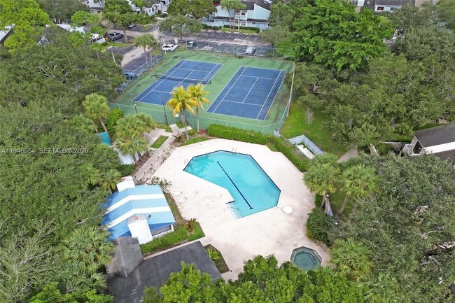 Building Photo - 1846 Racquet Ct