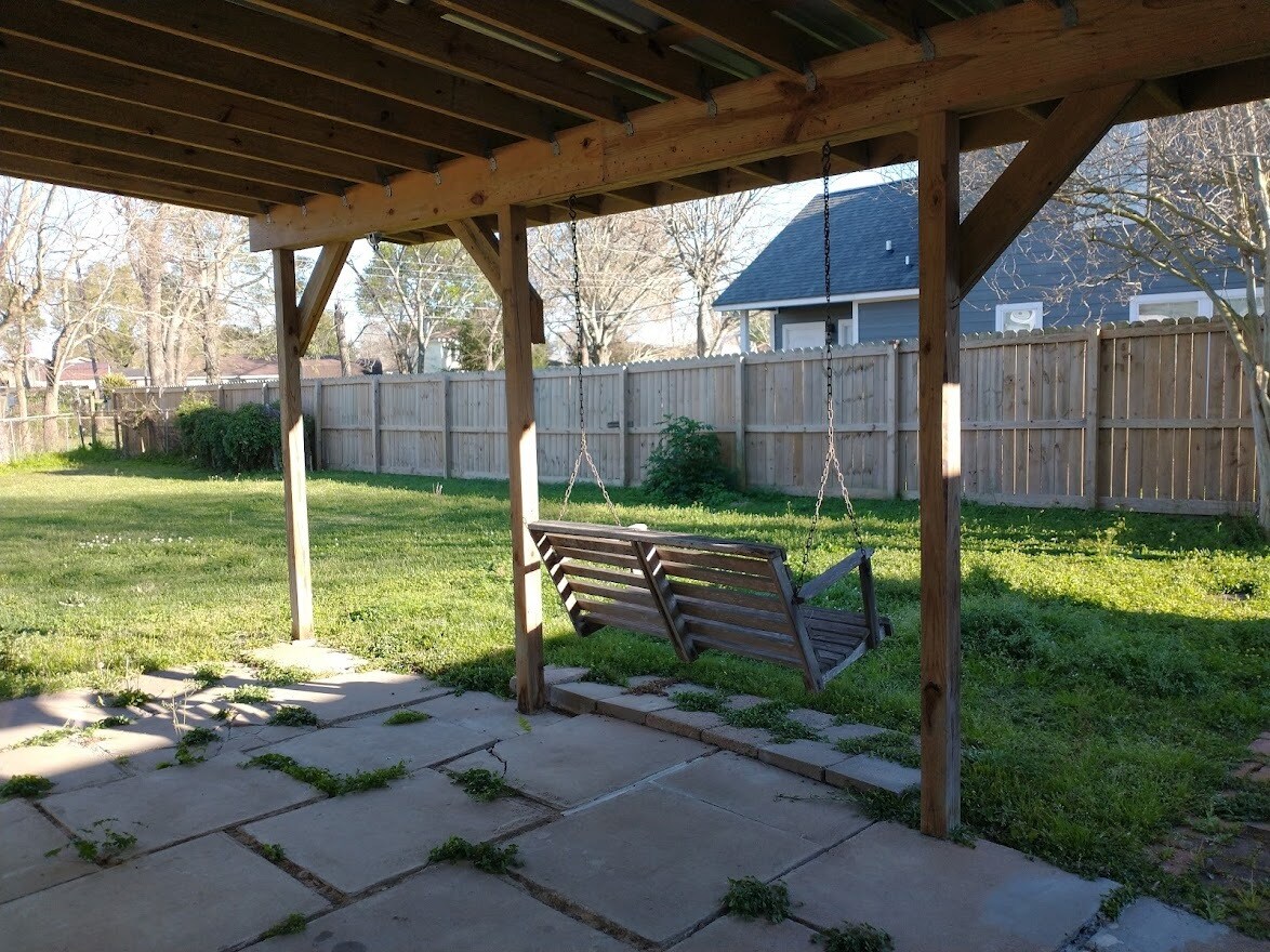 COVERED PORCH - 2529 HAMPTON LANE