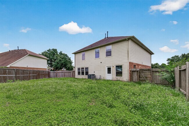 Building Photo - 19451 Nasworthy Dr