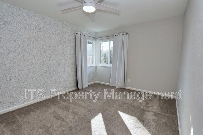 Building Photo - 2696 Prestwick Dr