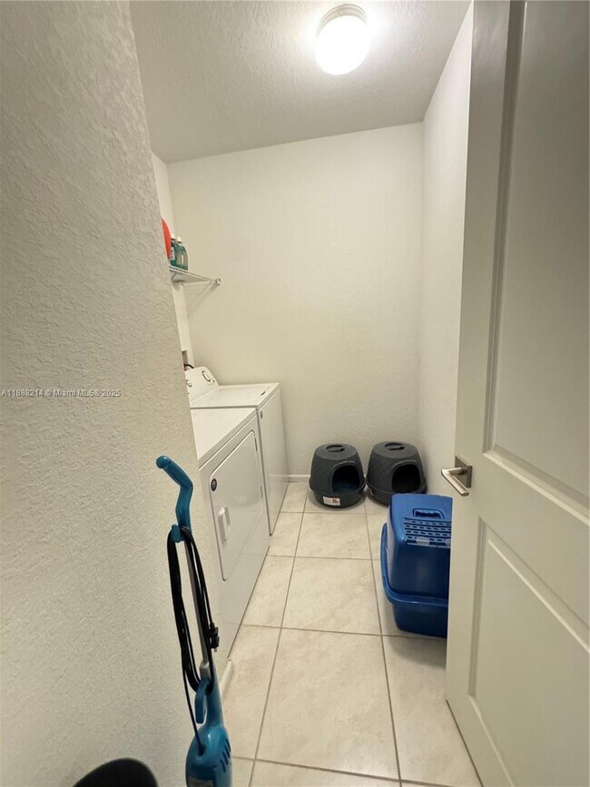 Building Photo - 29380 SW 143rd Pl