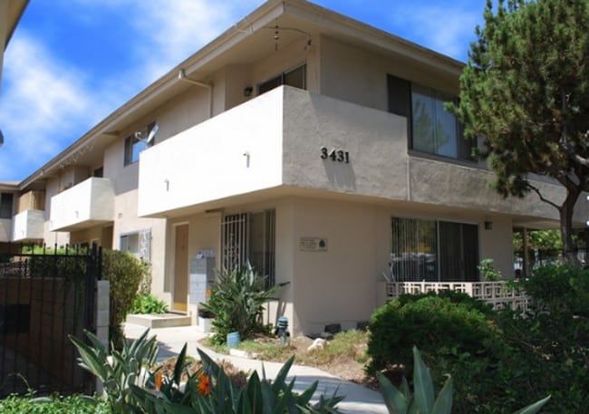 Building Photo - 3431 Vinton Ave
