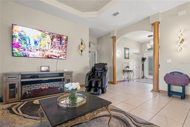 Building Photo - 10206 Shooting Star Ct