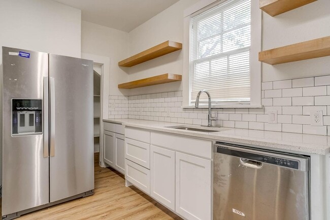 Building Photo - Large Newly Remodeled Home in Historic Fai...