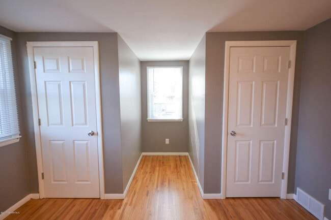 Building Photo - Cape Cod style home - completely updated throughout!