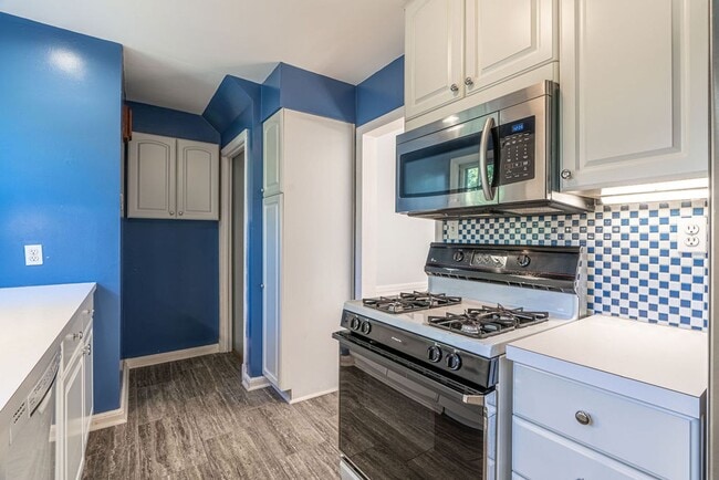 Building Photo - Charming 3 Bedroom Colonial Home in Bethesda