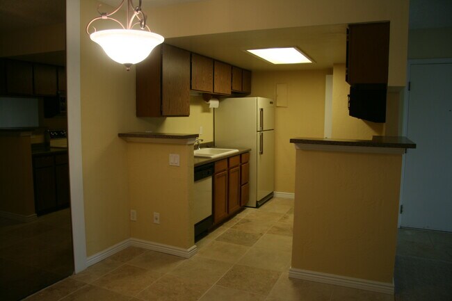 B105 Kitchen - 8555 Fairmount Dr