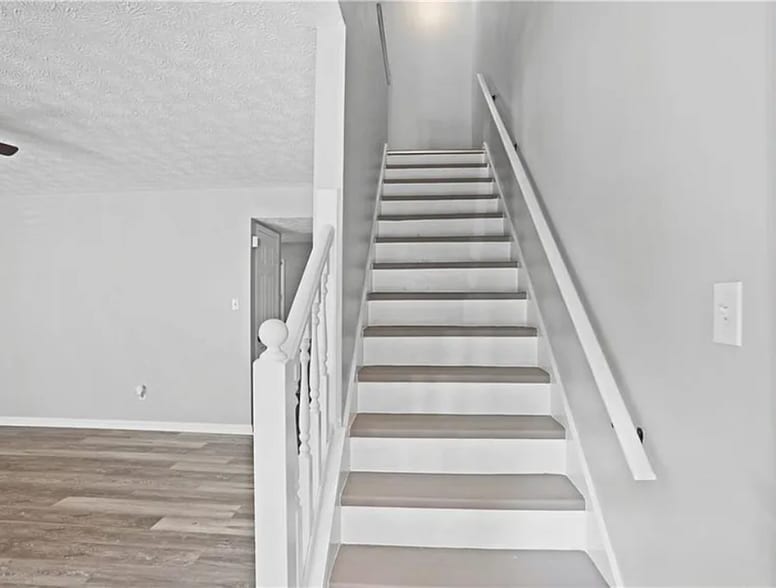 Building Photo - 4556 Coopers Creek Pl SE