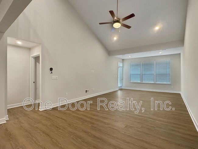 Building Photo - 105 Ironsmith Wy