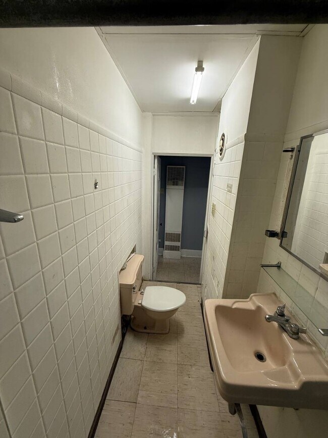 Building Photo - 11339 S Langley Ave