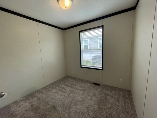 Building Photo - 239 Schirra Ave