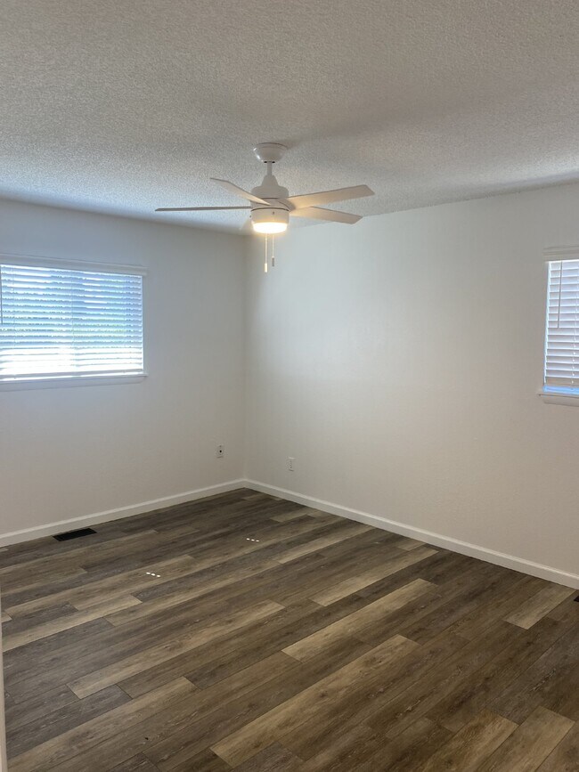 Building Photo - Cute Castle Rock Home