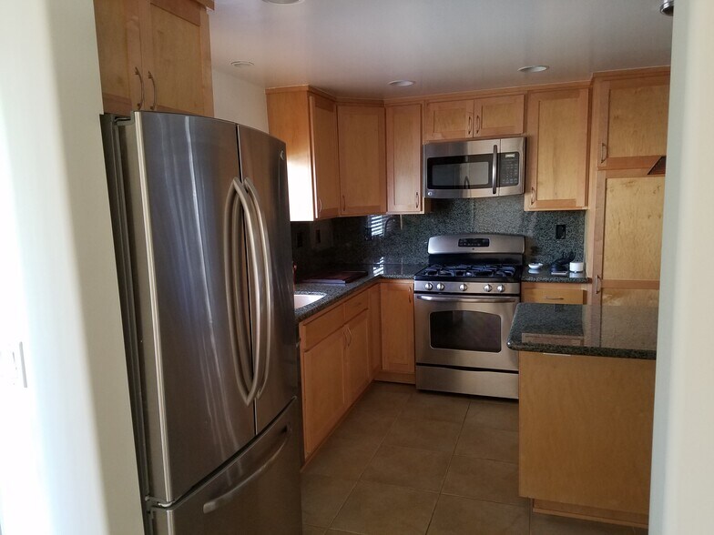Stainless Steel Applicances - 11946 Dorothy St