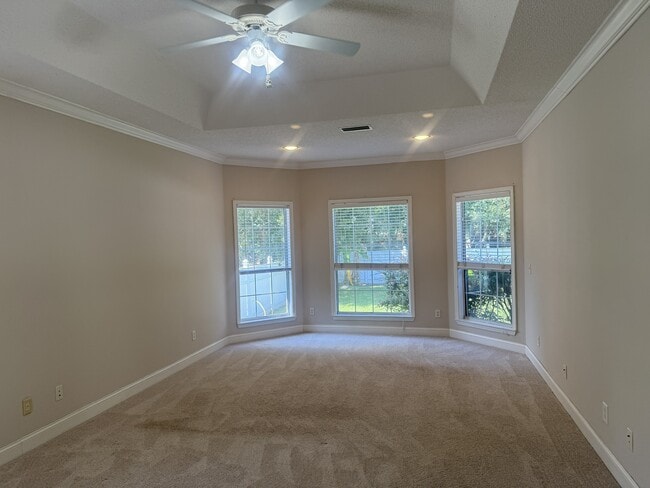 Building Photo - 141 Royal-