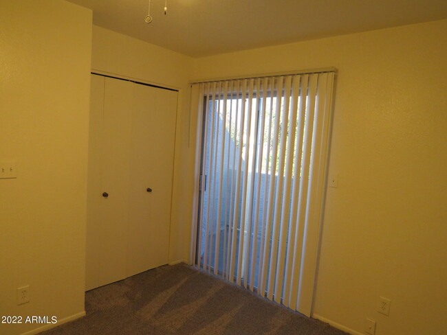 Building Photo - 1342 W Emerald Ave