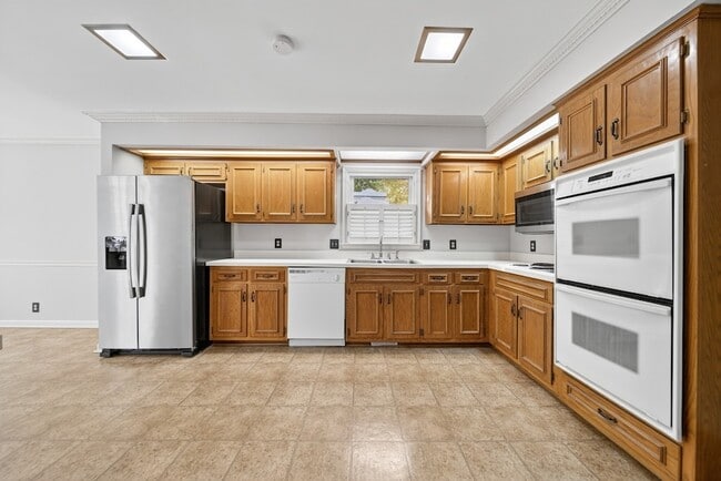 Building Photo - 144 Choctaw Dr