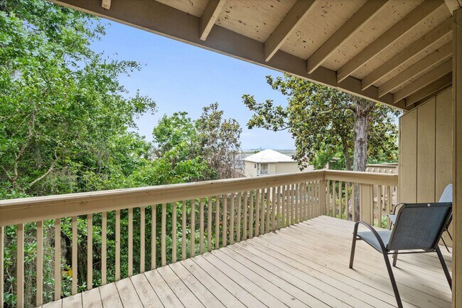 Building Photo - MOBILE BAY HIDE-AWAY