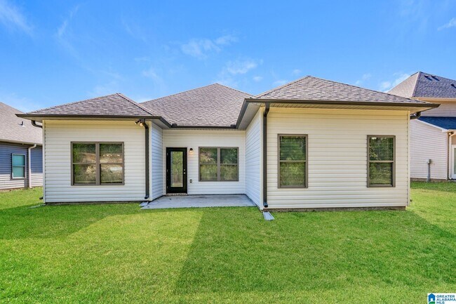 Building Photo - 1400 Brookhaven Dr
