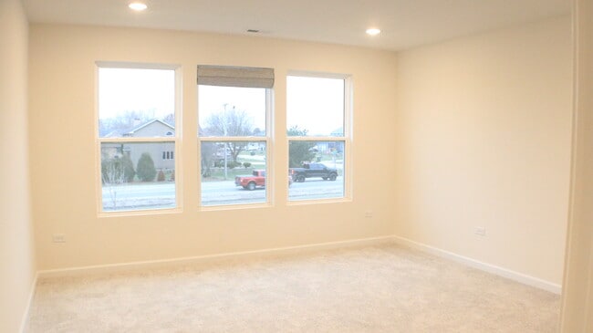 Building Photo - 2767 Lawlor Ln