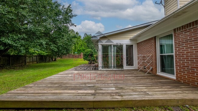 Building Photo - 2250 Rock Springs Ct