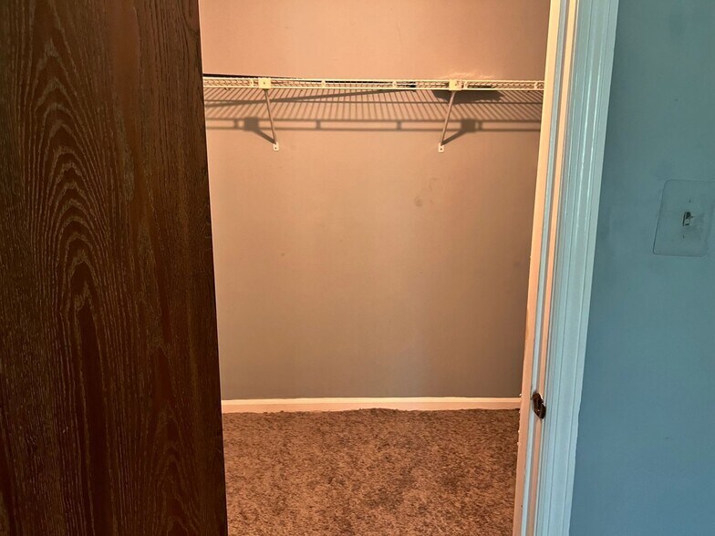 Building Photo - 3212 Tapestry Cir