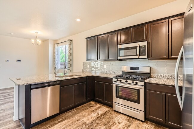 Building Photo - 11791 Lovegrass Dr
