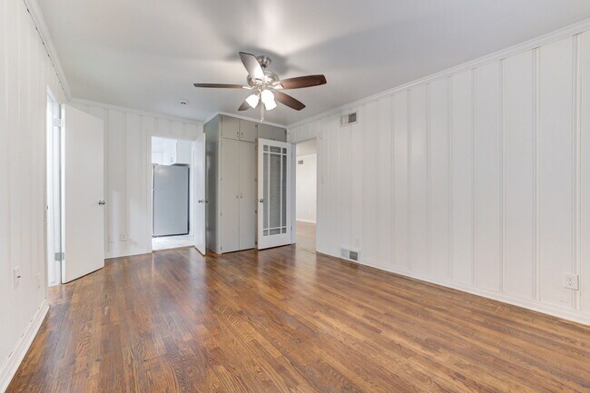 Building Photo - 4121 NW 20th St