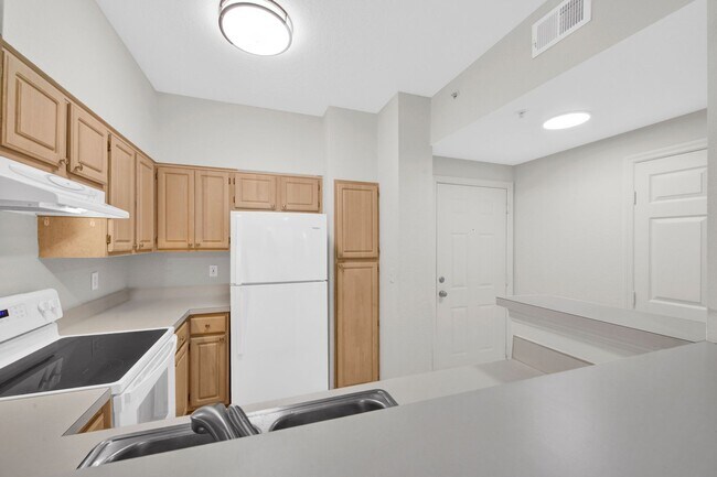 Building Photo - 23710 Walden Center Dr