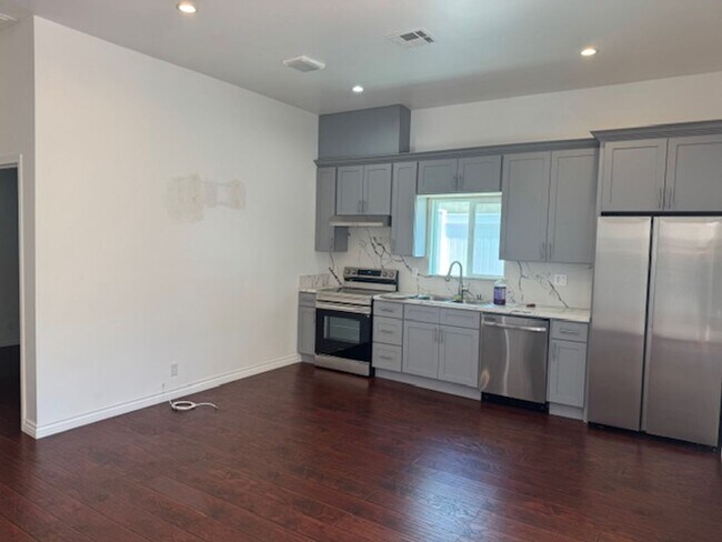 Building Photo - Two Bedroom Two Bath ADU