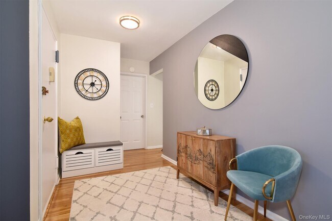 Building Photo - 140 N Broadway