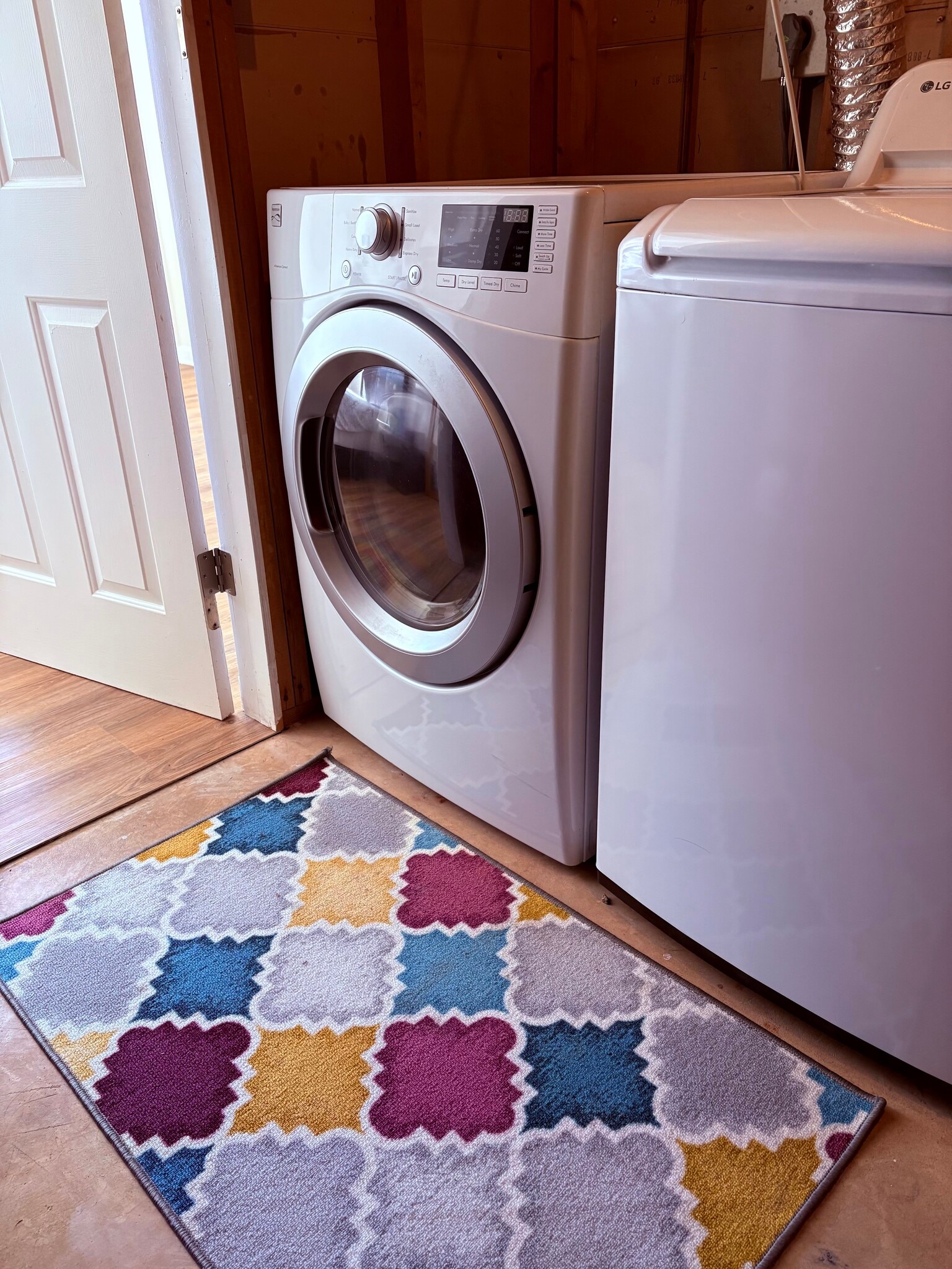 Building Photo - 21082 Gladstone Dr