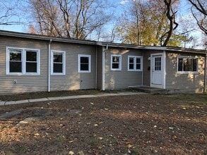 Building Photo - 19 Henning Dr