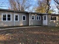 Building Photo - 19 Henning Dr