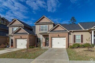Building Photo - Beautiful 3 bedroom Townhome
