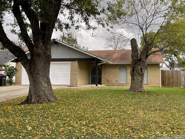 Primary Photo - 6614 Cedar Hill