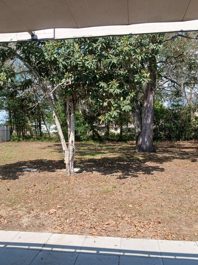 Building Photo - Charming 3 Bedroom, 2 Bathroom Home for Re...