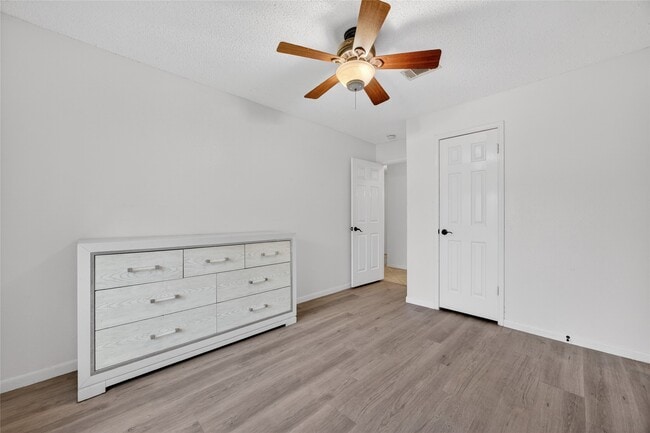 Building Photo - 1035 Cascade Creek Dr