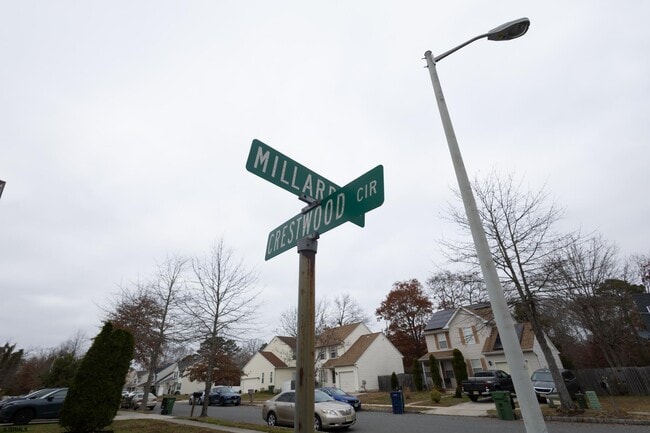 Building Photo - 4 Millard Ave