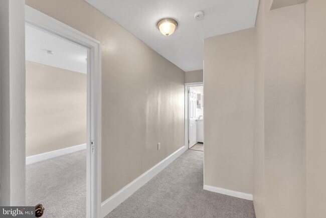 Building Photo - 4413 Baker St