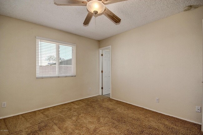 Building Photo - 65 N 132nd Pl