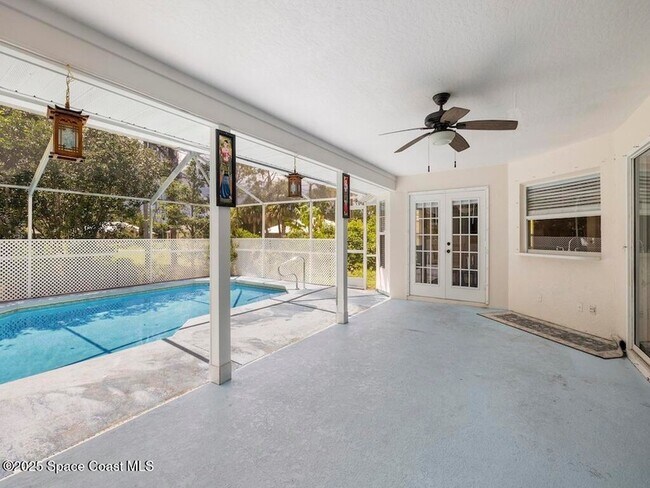 Building Photo - 1026 Blossom Dr