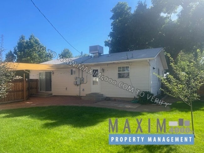 Building Photo - 323 N Mulberry St