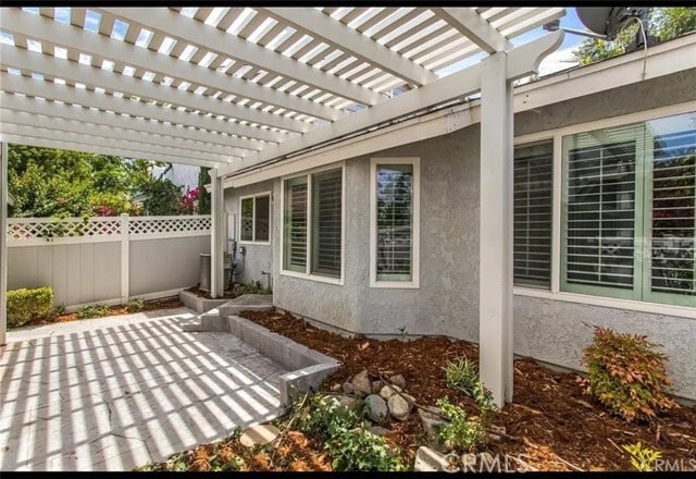 Building Photo - 25754 Sunrise Way
